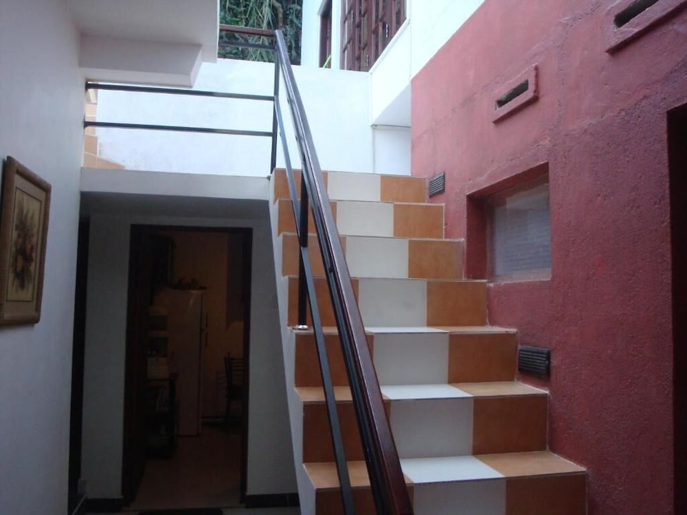 Фото Days Inn Kandy