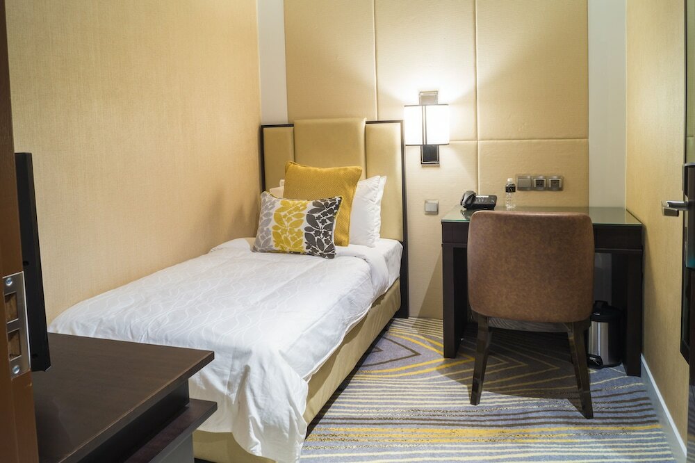 Фото Ambassador Transit Hotel Terminal 2