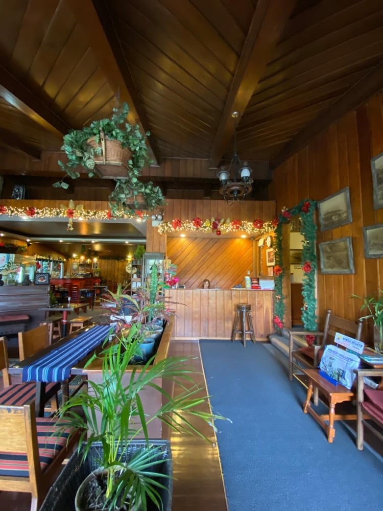 Фото Mountain Lodge