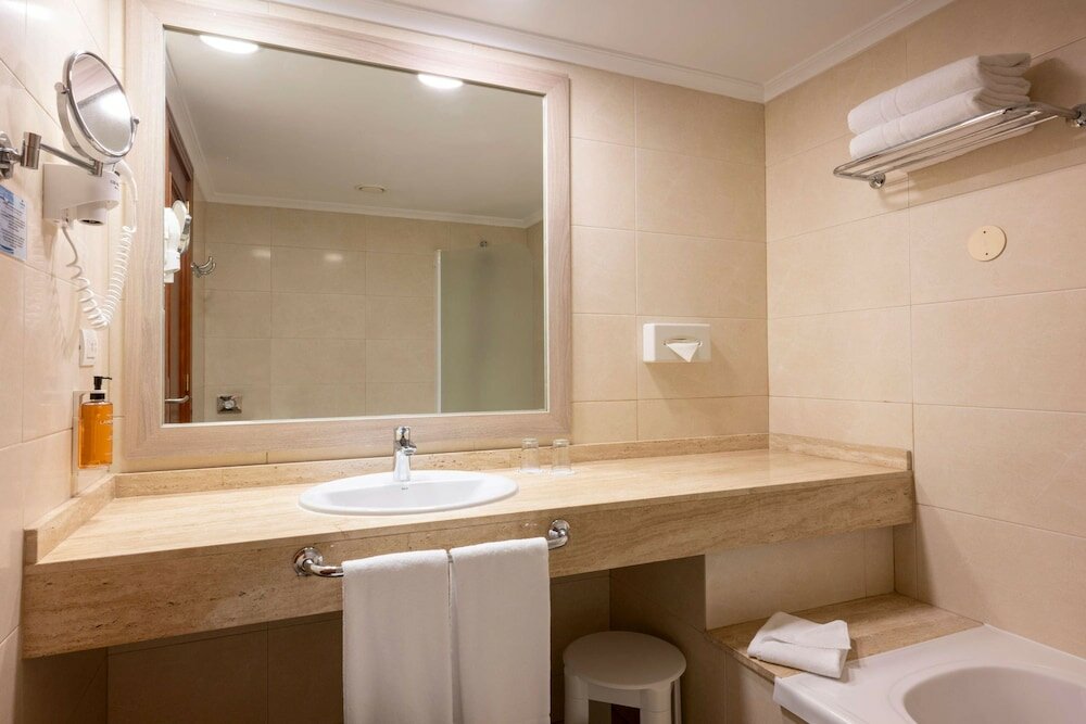 Фото Landmar Hotel Costa Los Gigantes