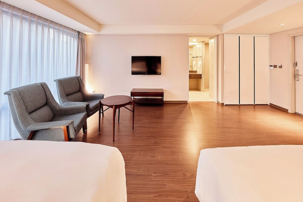 Фото Hotel Thomas Myeongdong