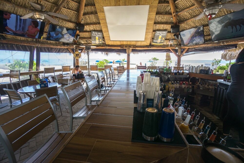 Фото Ocean Manor Beach Hotel