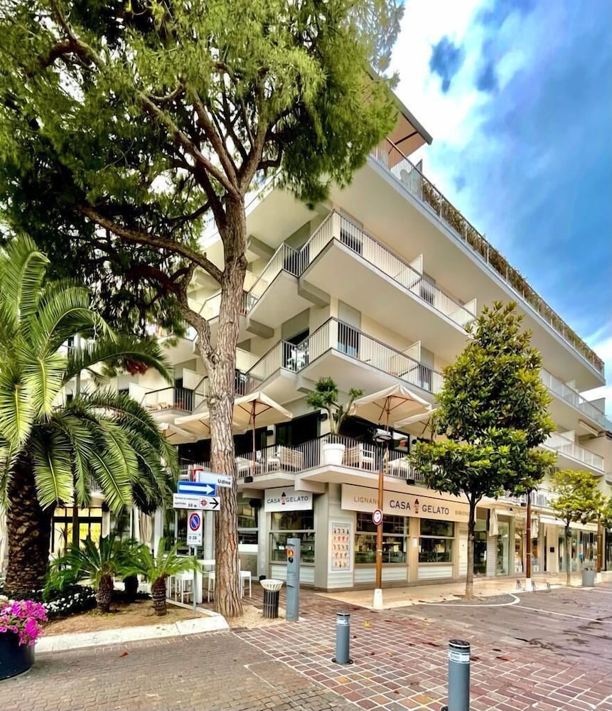 Фото Hotel Monaco