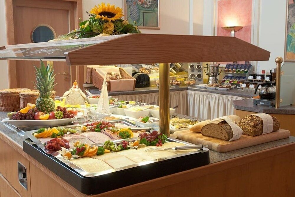 Фото Favored Hotel Domicil