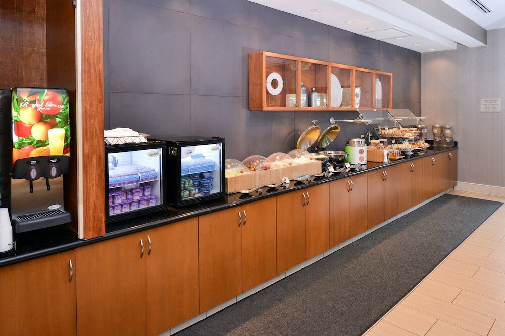 Фото SpringHill Suites by Marriott Corona Riverside