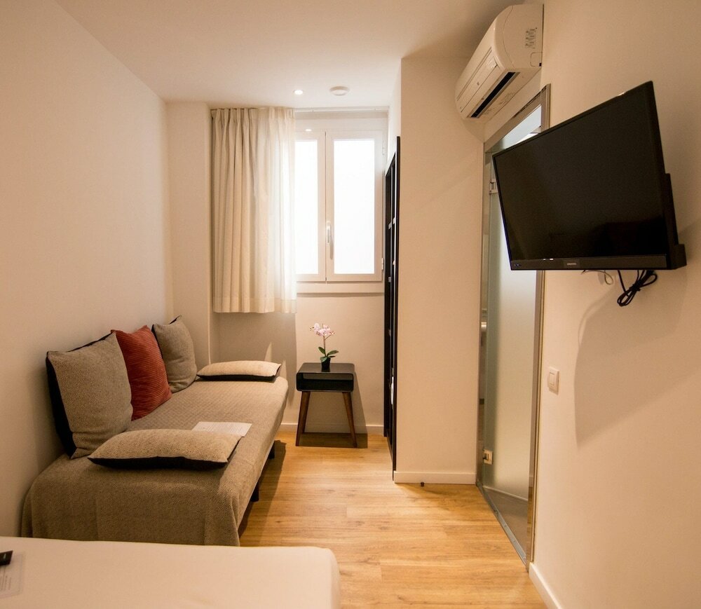 Фото Som Nit Triomf