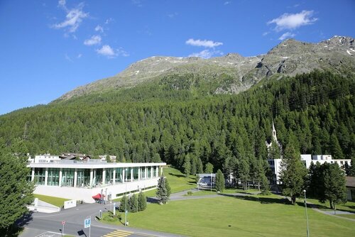 Внешний вид отеля Sport & Wellness Hotel San Gian St Moritz в Са́нкт-Мо́рце, фото 2