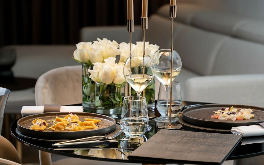 Фото We Me Suite Hotel