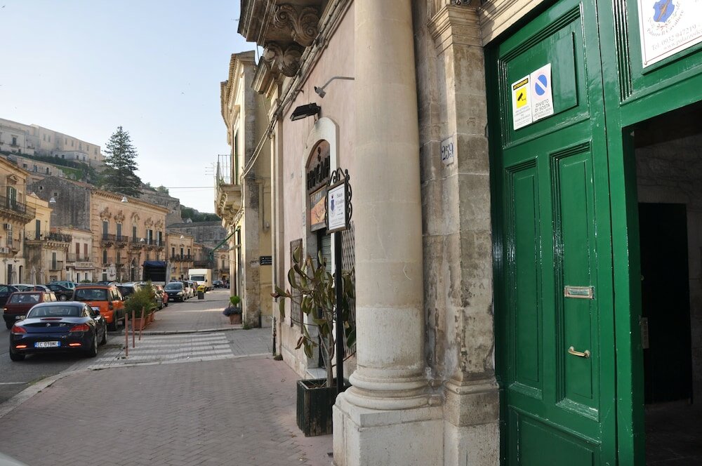 Фото Palazzo 'Il Cavaliere' - B&b di Charme