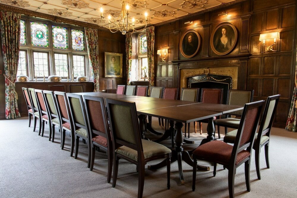 Фото Ockenden Manor Hotel & SPA