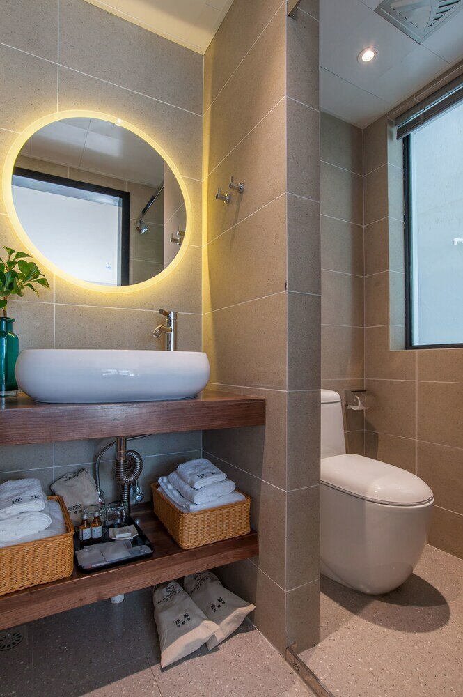 Фото Hangzhou Backlighting Inn