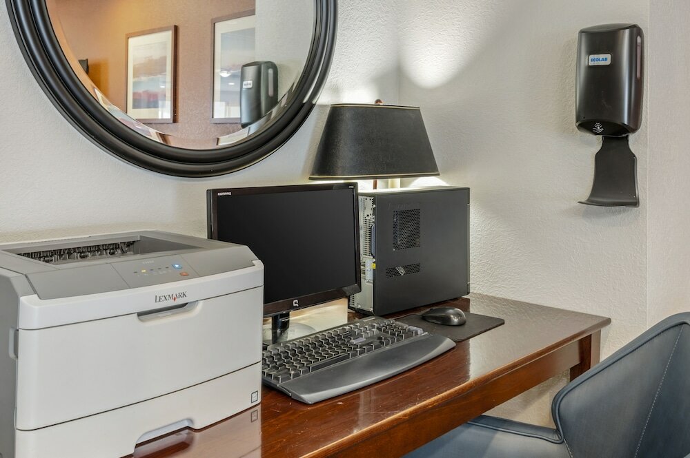 Фото Candlewood Suites Indianapolis East, an Ihg Hotel