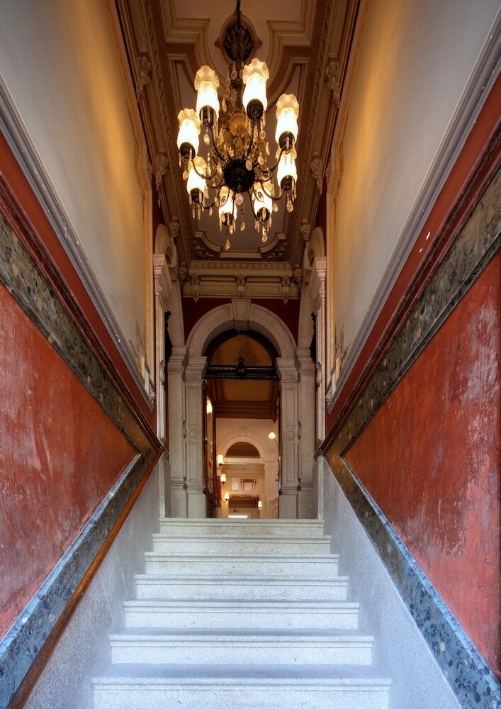 Фото The Rex Hotel