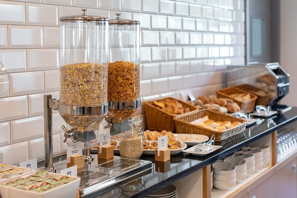 Фото Holiday Inn Express Lisbon Plaza Saldanha