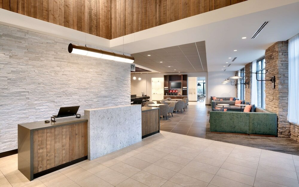 Фото Hyatt Place Anchorage Midtown