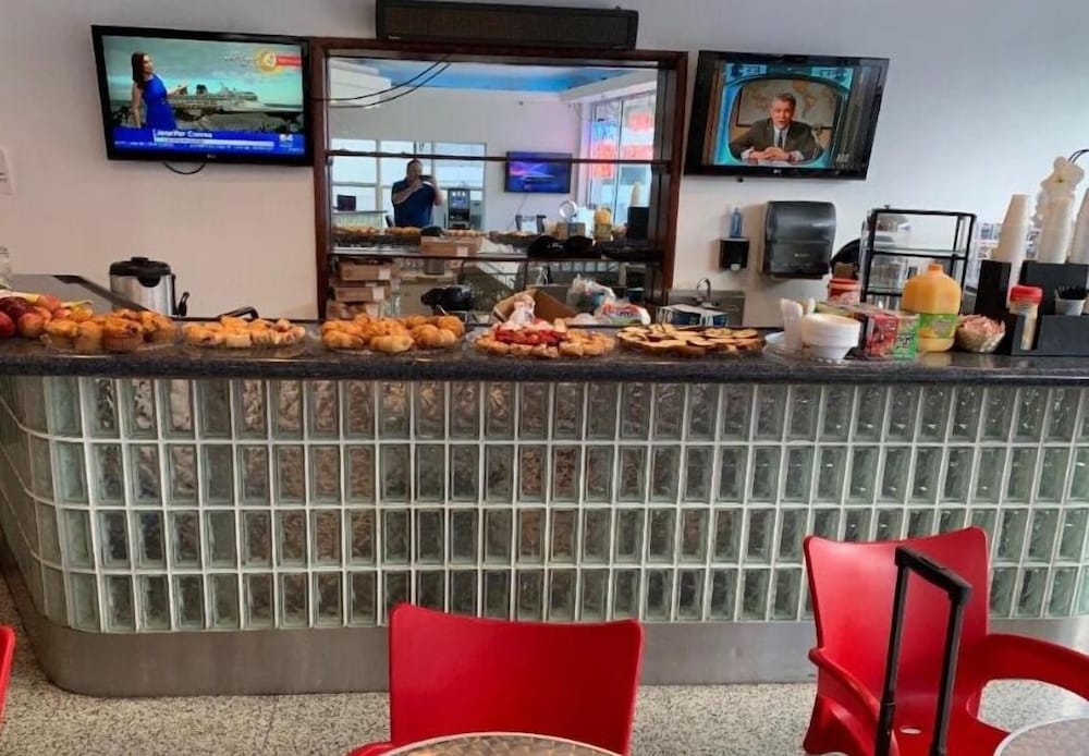 Фото Ocean Beach Suites