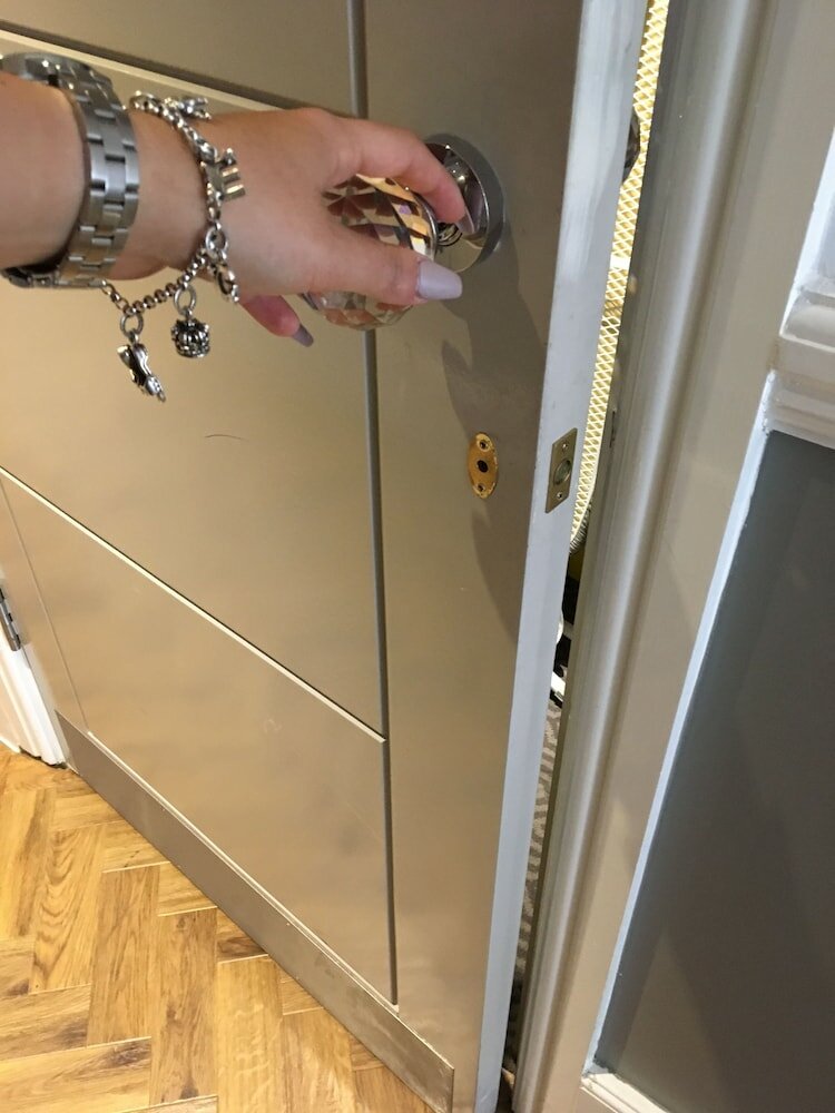 Фото The Beverley Hotel