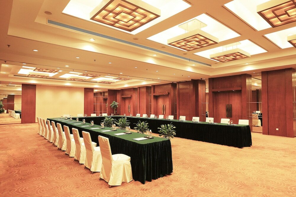 Фото Jinling Resort Nanjing