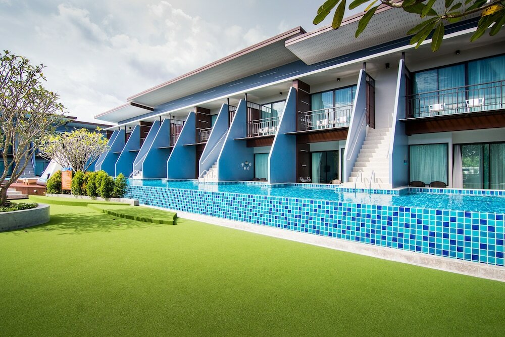 Фото The Phu Beach Hotel