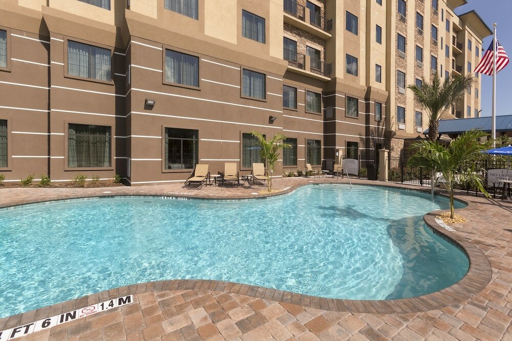 Фото Staybridge Suites Orlando at SeaWorld, an Ihg Hotel