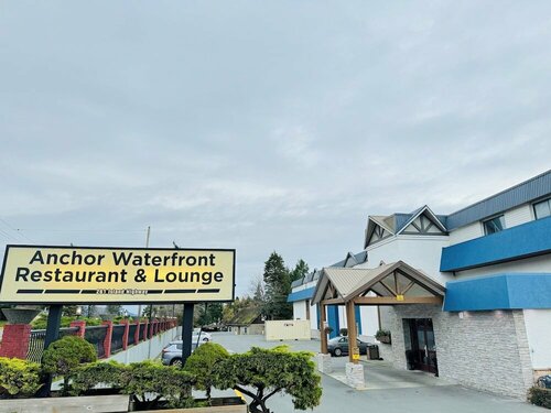 Гостиница Anchor Inn And Suites в Кэмпбелл-Ривер