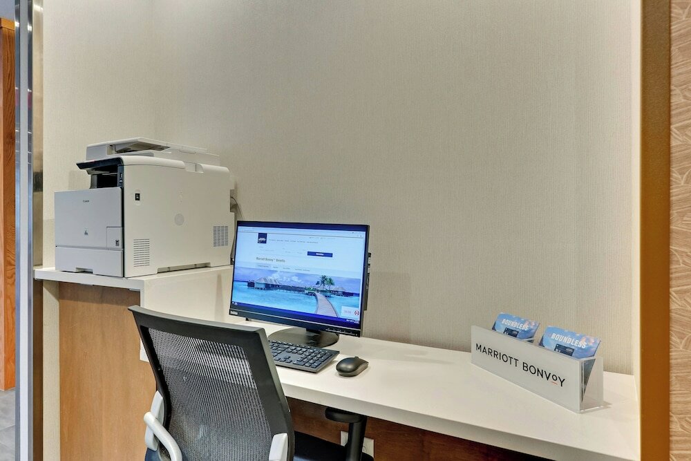 Фото Fairfield Inn & Suites by Marriott Dallas Love Field