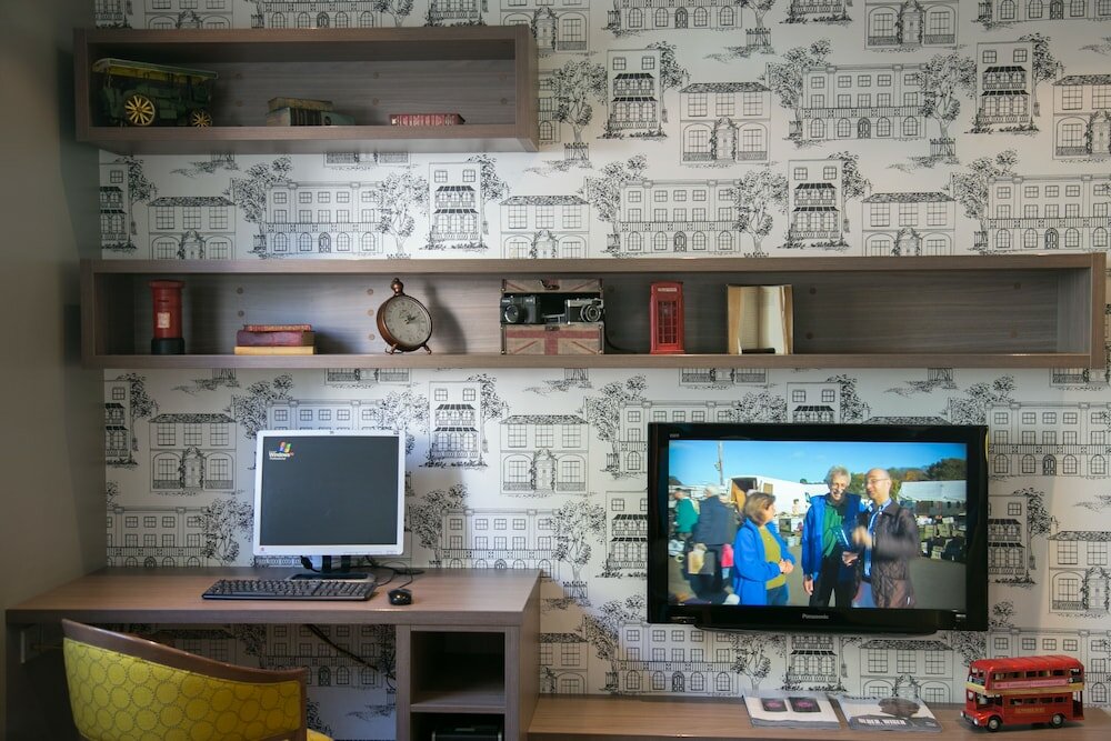 Фото Apartment Next to Victoria Station