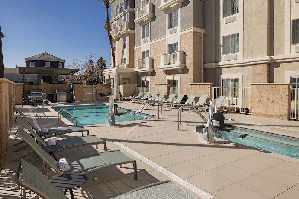 Фото TownePlace Suites by Marriott Ontario Airport
