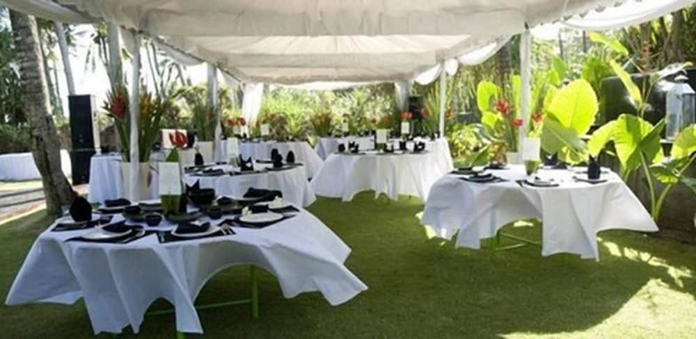 Фото Sejuk Beach Villas