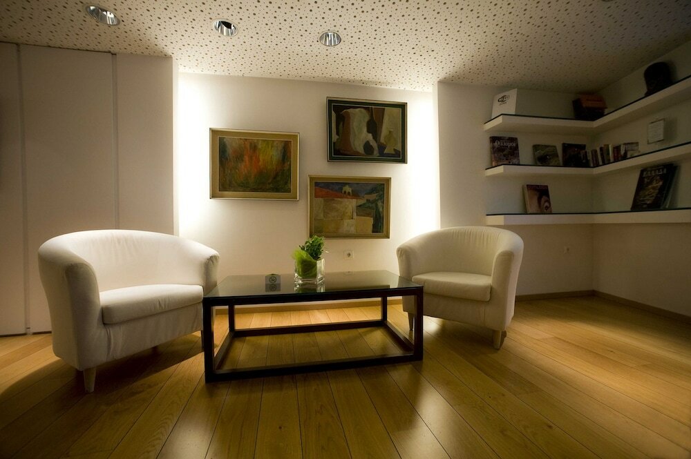 Фото Athinais Hotel