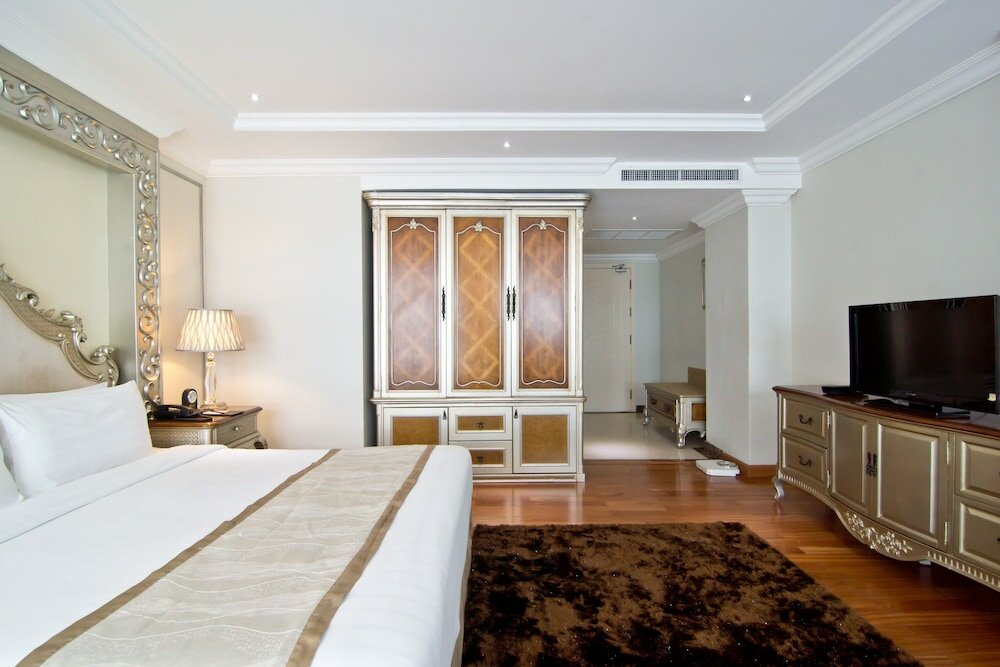 Фото LK The Empress Pattaya