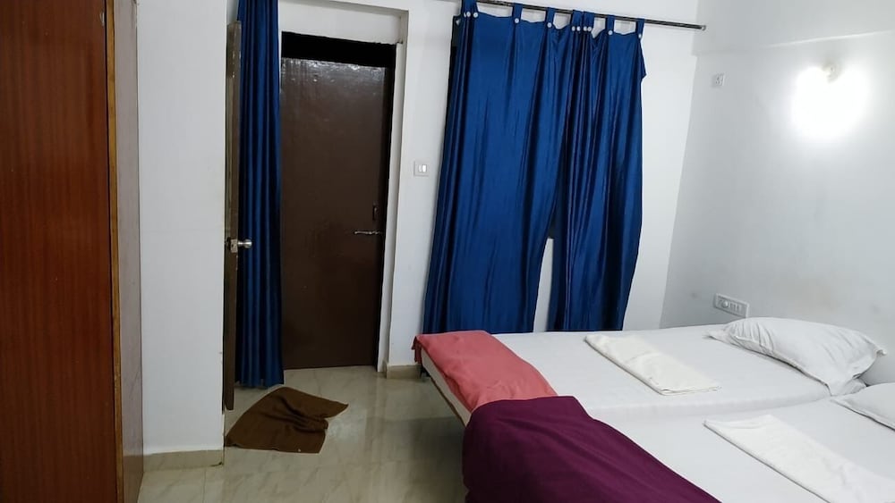 Фото Poonam Village Resort