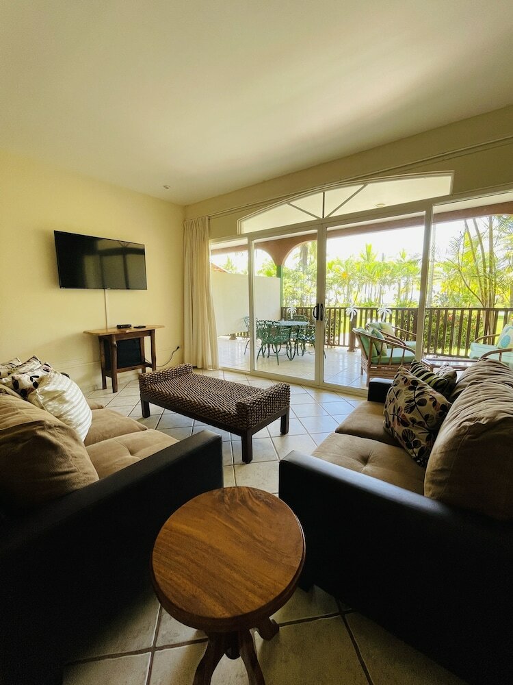 Фото Cocomar Beachfront Hotel and Island Resort