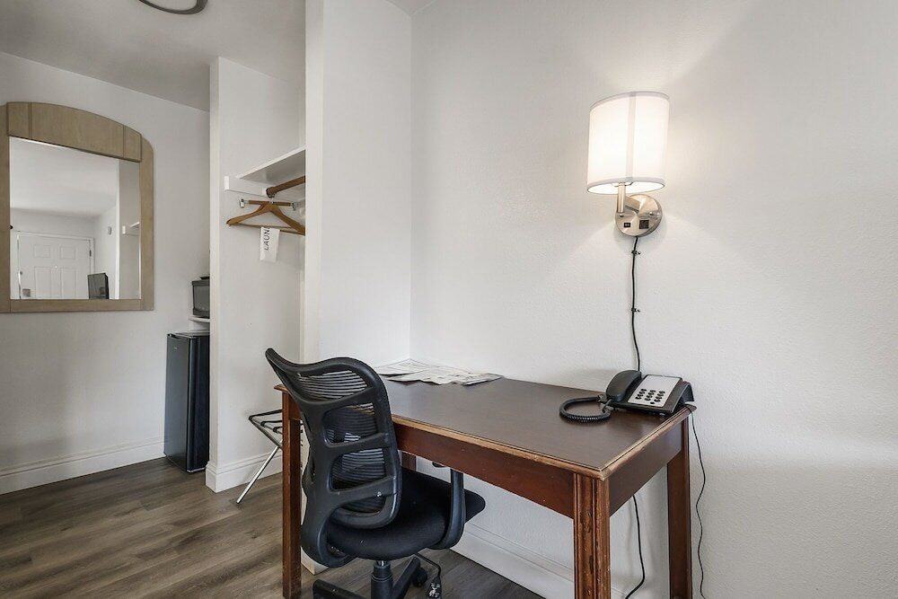 Фото Heritage Inn Express Chico