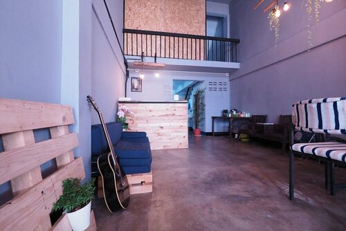 Гостиница Asleep Hostel в Канчанабури