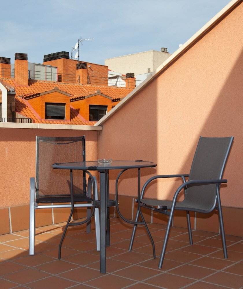 Фото Hotel Porcel Ganivet