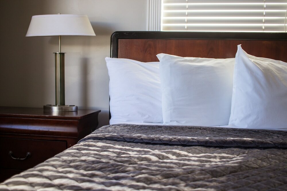 Фото Riptide Oceanfront Hotel