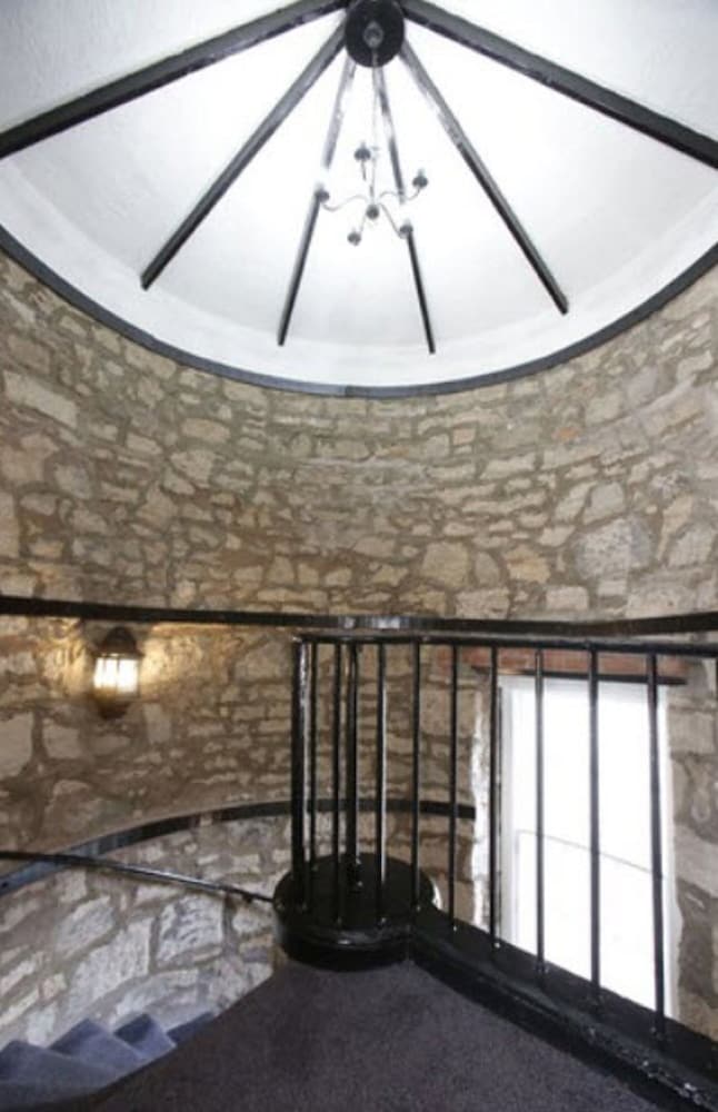 Фото Merchant City Inn