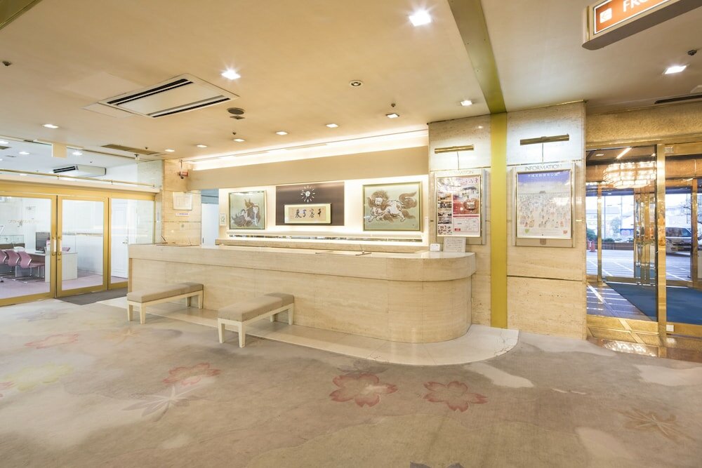 Фото Nara Royal Hotel