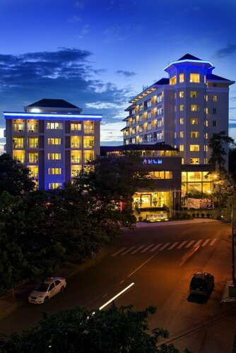 Внешний вид отеля ParkView Hotel в Фуонге Тхуане Хое, фото 1