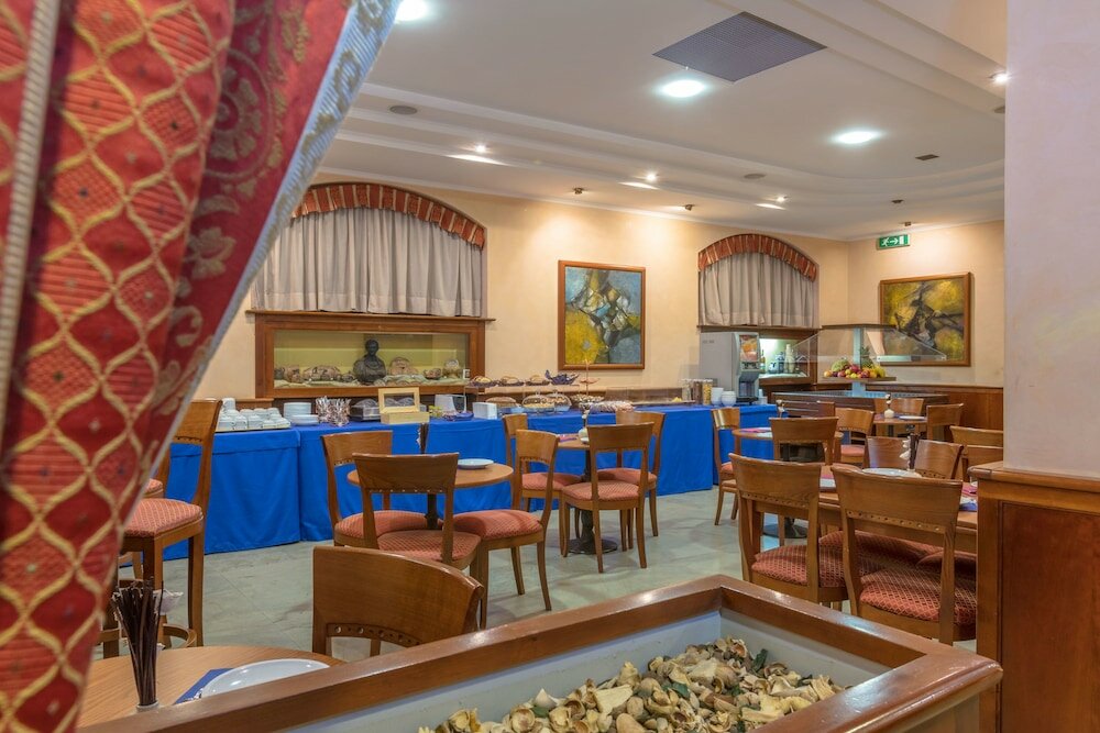 Фото Hotel Traiano