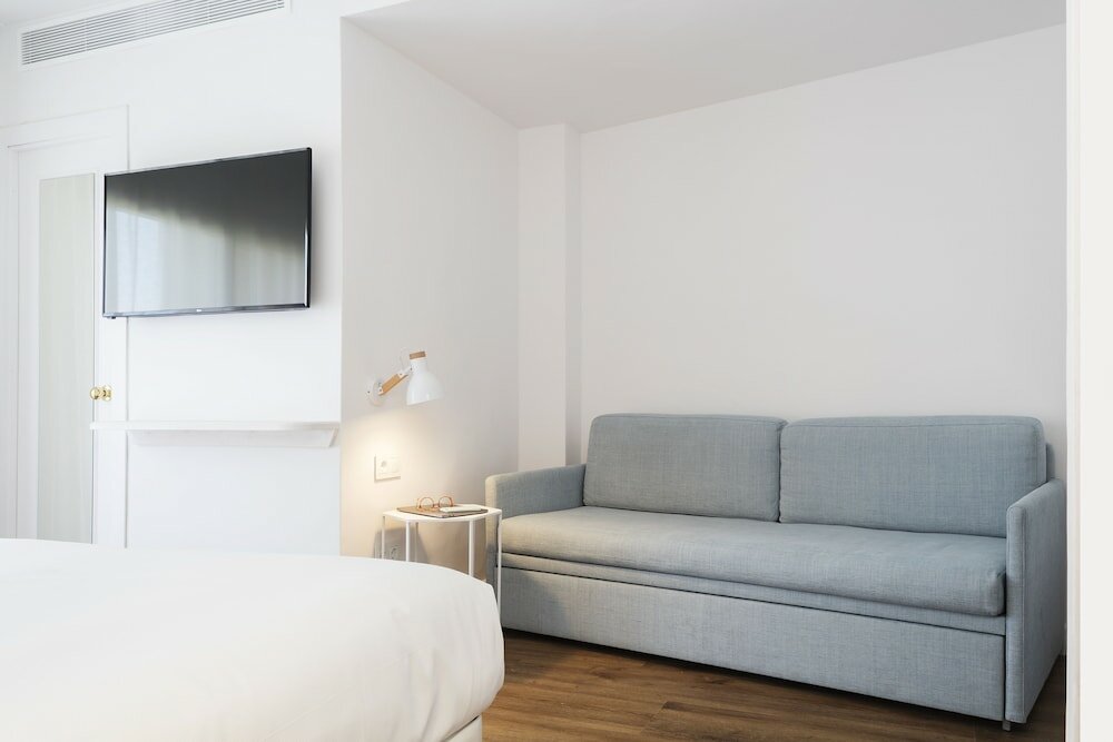 Фото The 15th Boutique Hotel