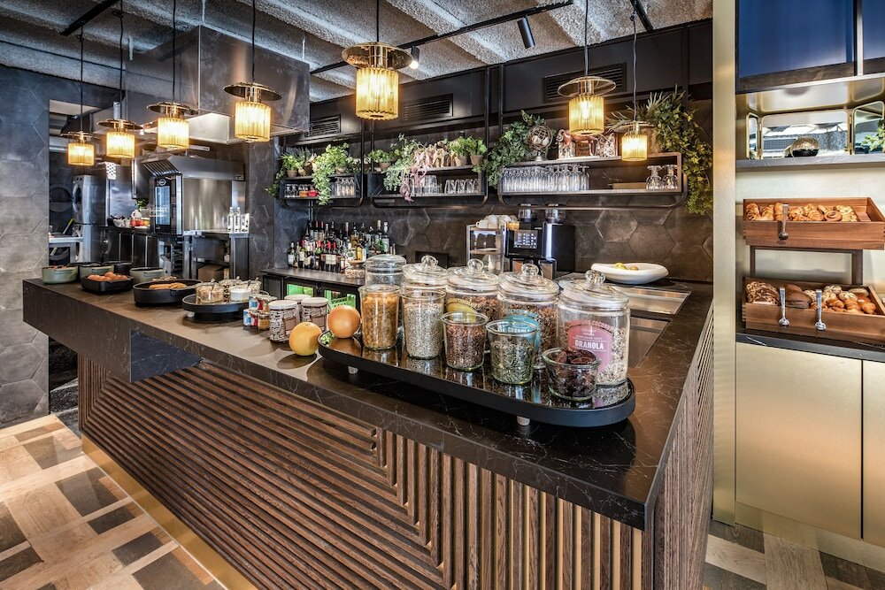 Фото The Highlander