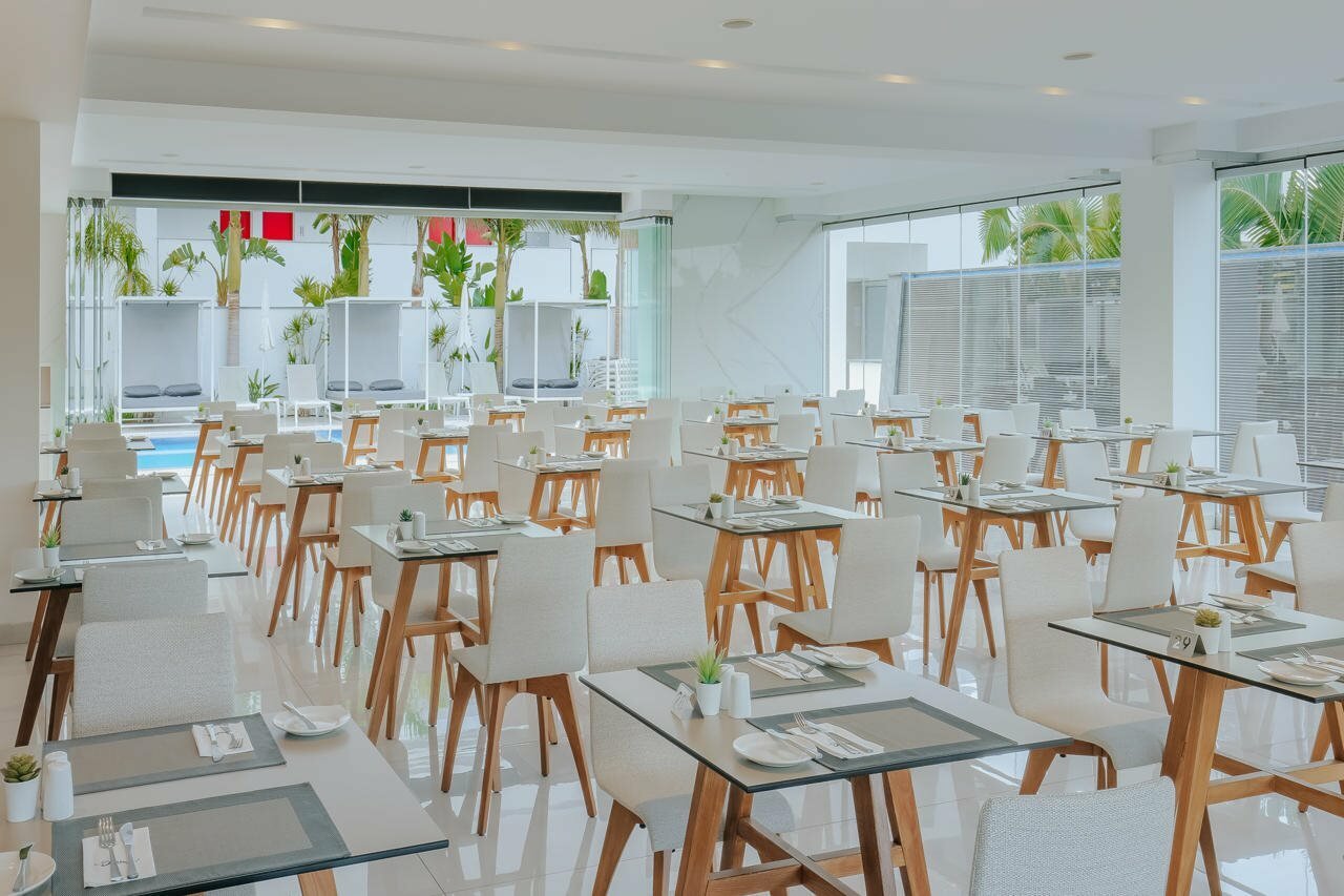 Фото Tasia Maris Seasons