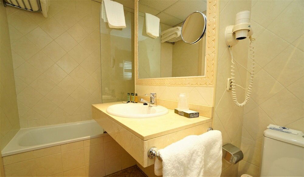 Фото Hotel & SPA Bringué