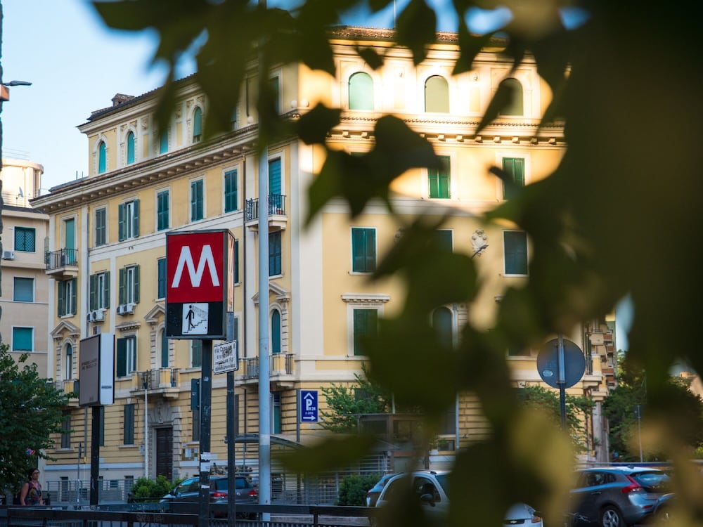 Фото The Right Place