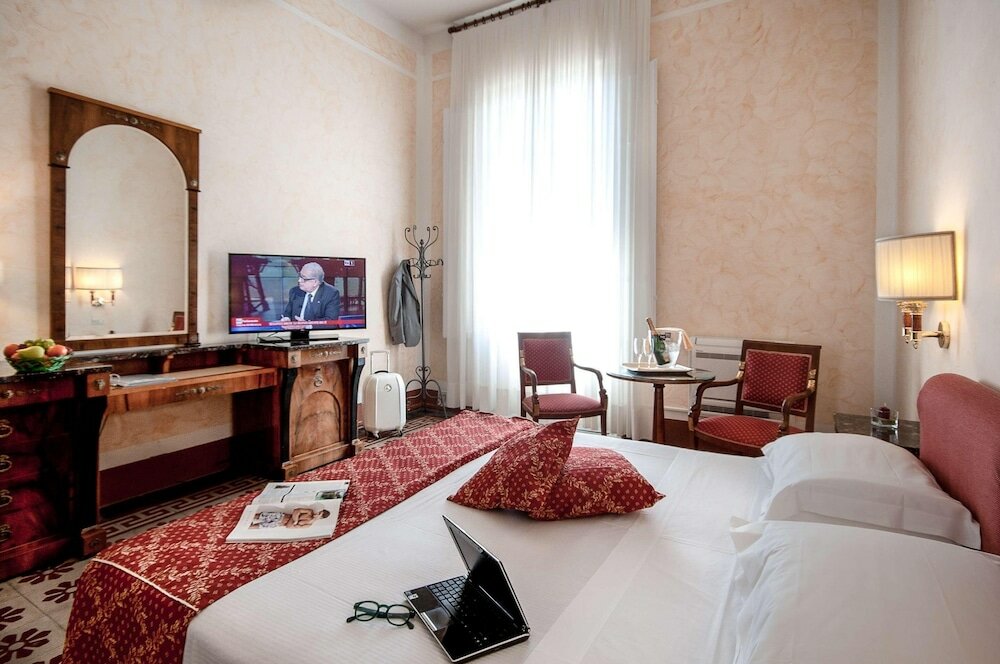 Фото Grand Hotel Royal