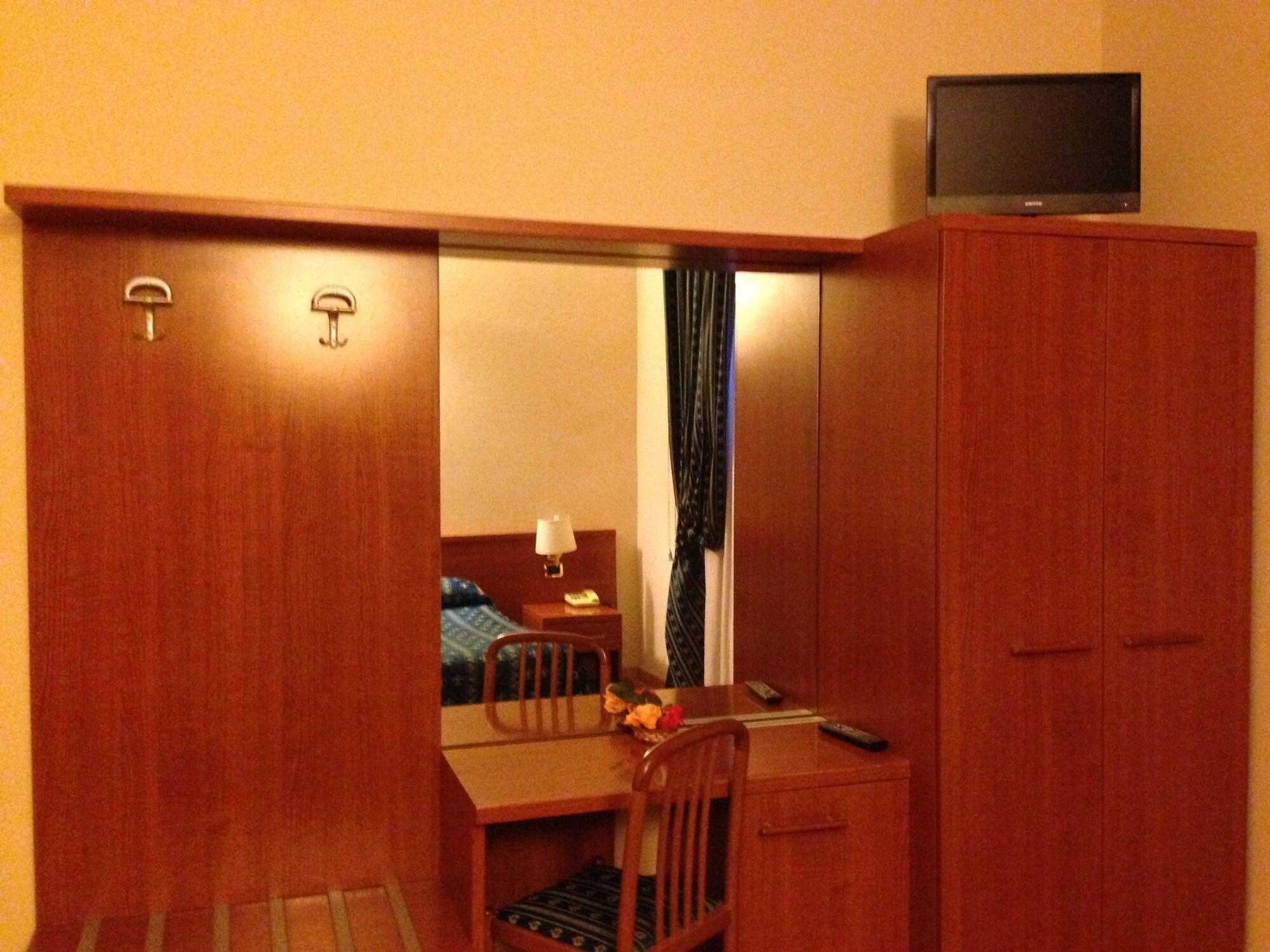 Фото Hotel Fenicia