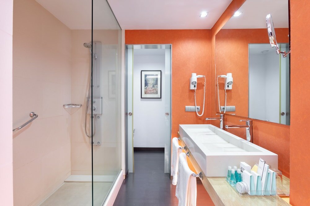 Фото Hotel Cristina by Tigotan Las Palmas - Adults Only