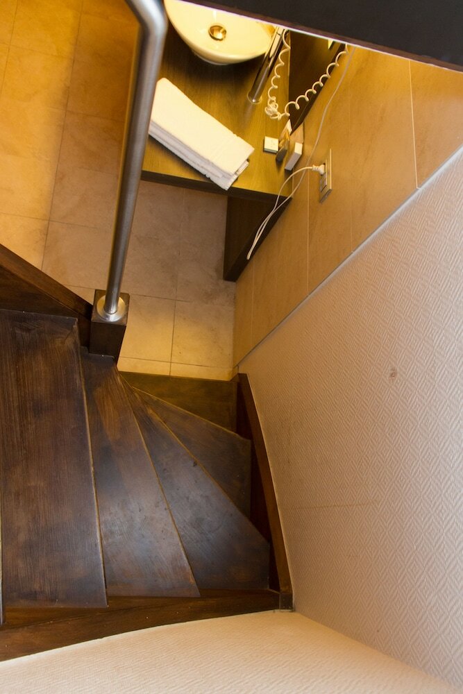 Фото Golden Tree Hotel